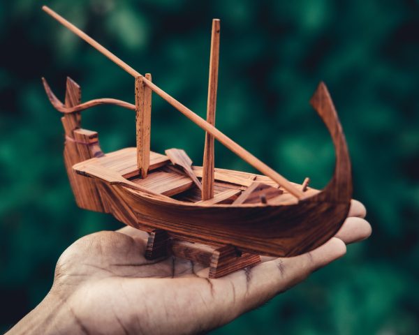 Miniature Wooden Dhoani with Box - Image 6